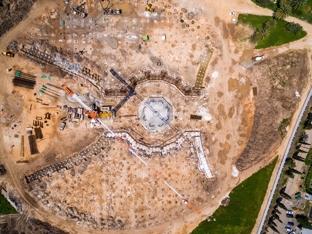 El trabajo continúa en el sitio para el Santuario de ‘Abdu’l-Bahá